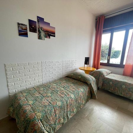 La Finestra Sul Mare B&B Crotone Esterno foto