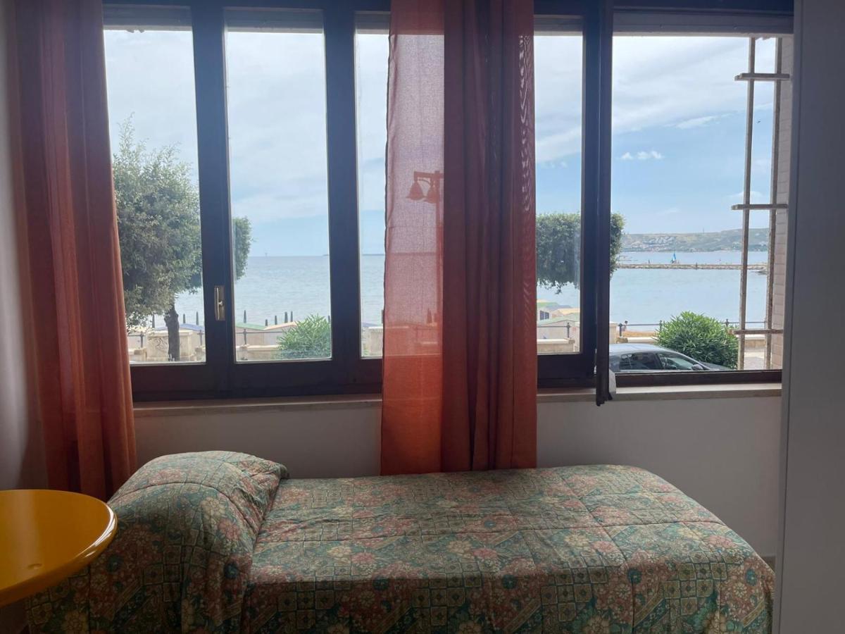 La Finestra Sul Mare B&B Crotone Esterno foto