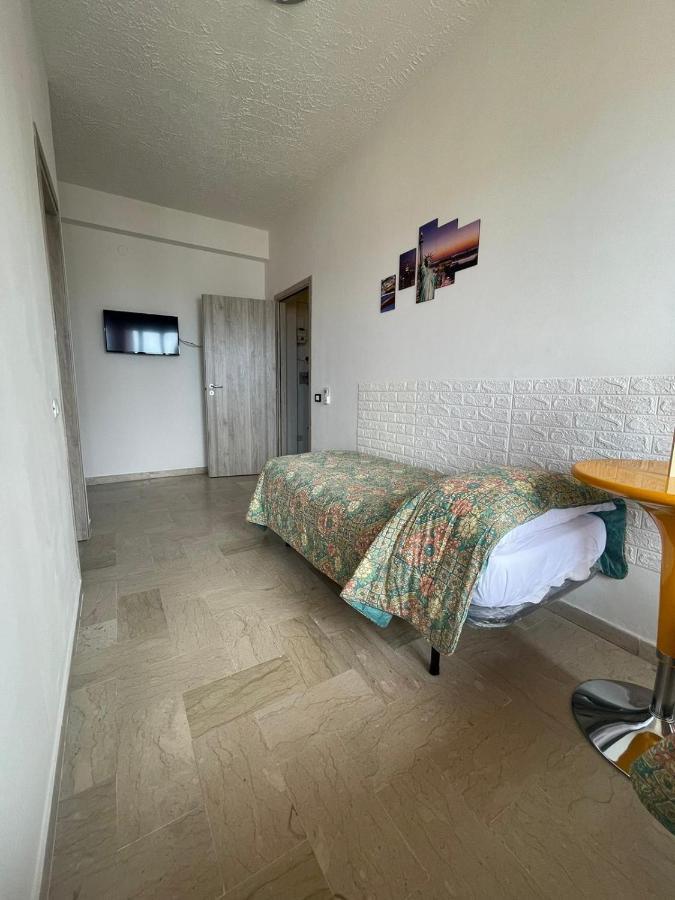La Finestra Sul Mare B&B Crotone Esterno foto