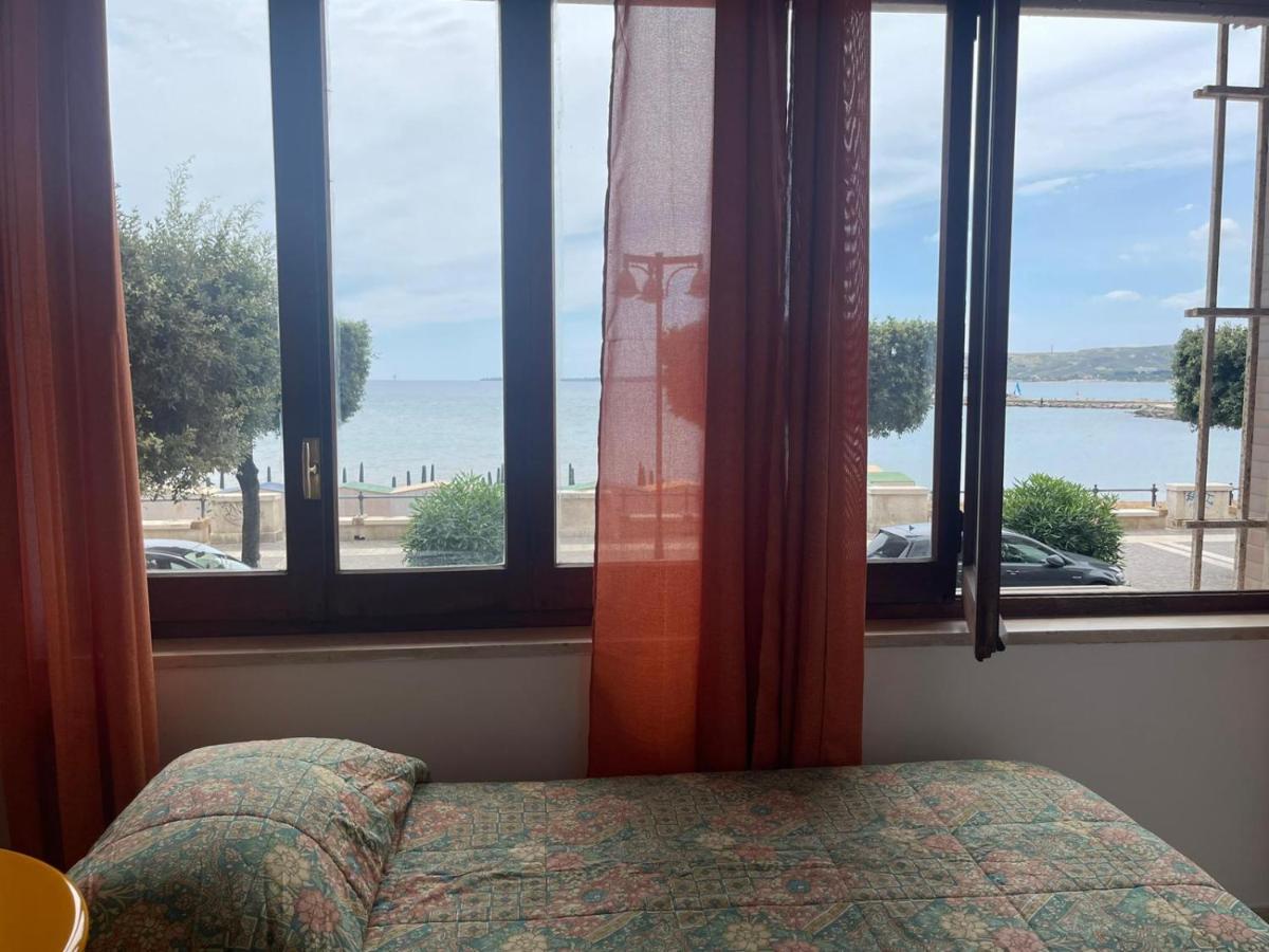 La Finestra Sul Mare B&B Crotone Esterno foto