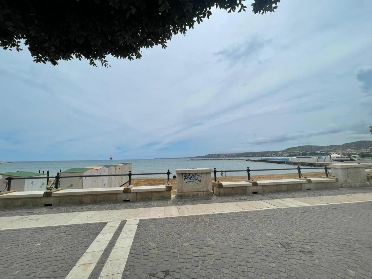 La Finestra Sul Mare B&B Crotone Esterno foto
