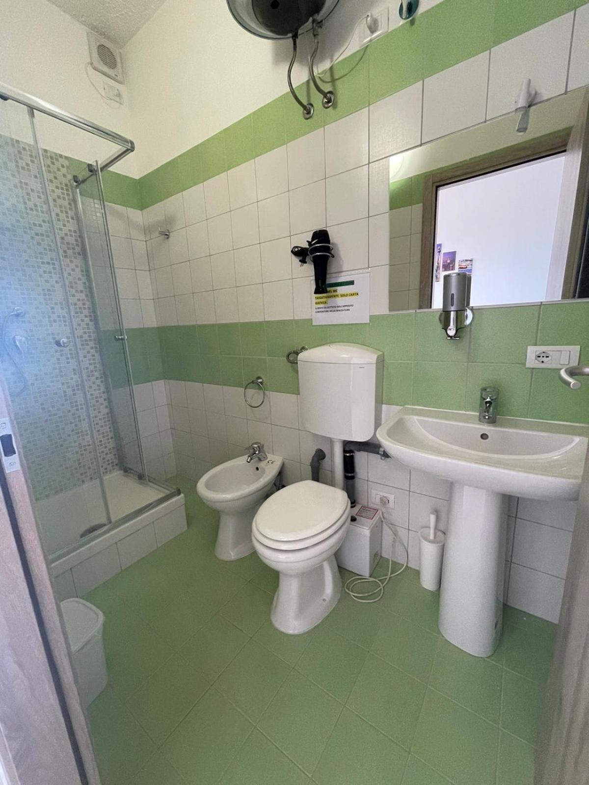 La Finestra Sul Mare B&B Crotone Esterno foto